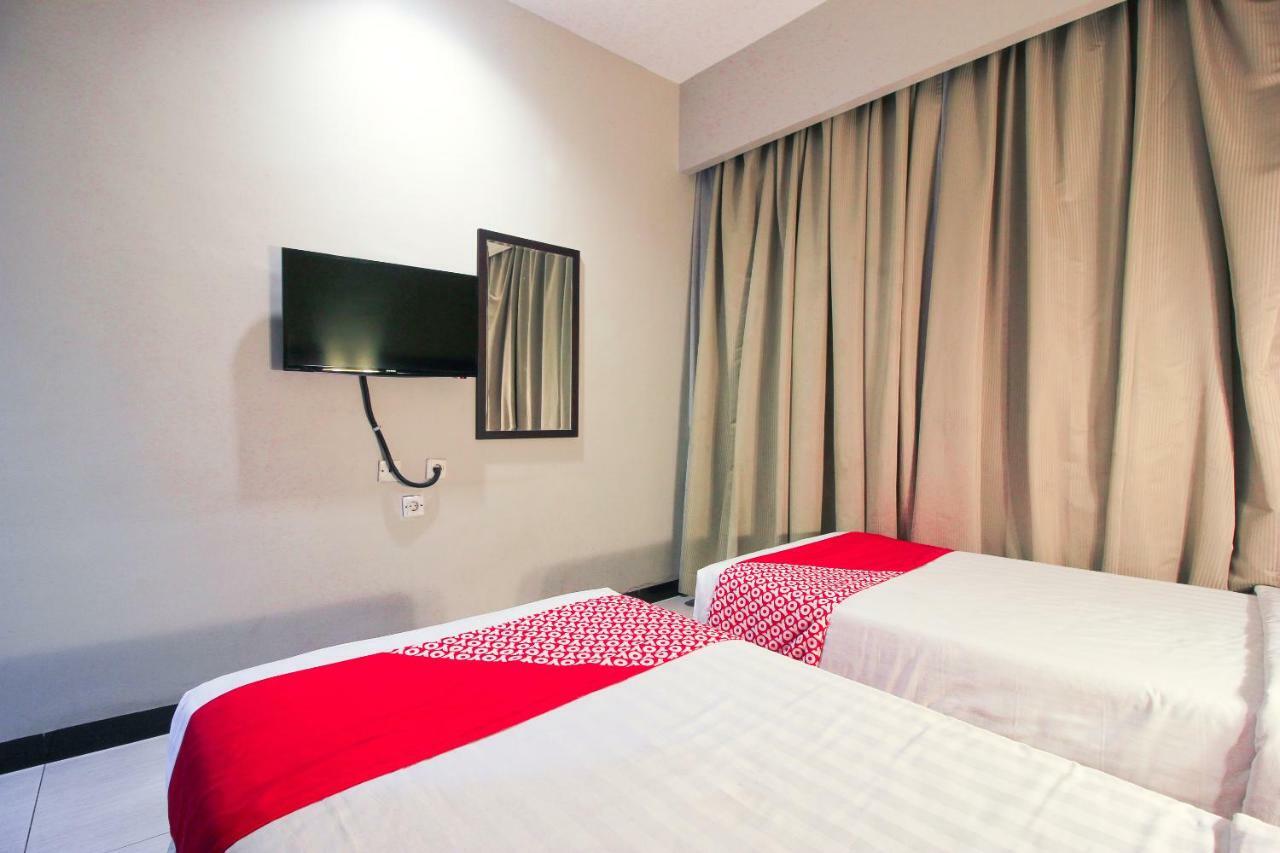 Aston Pekanbaru City Hotel Ngoại thất bức ảnh