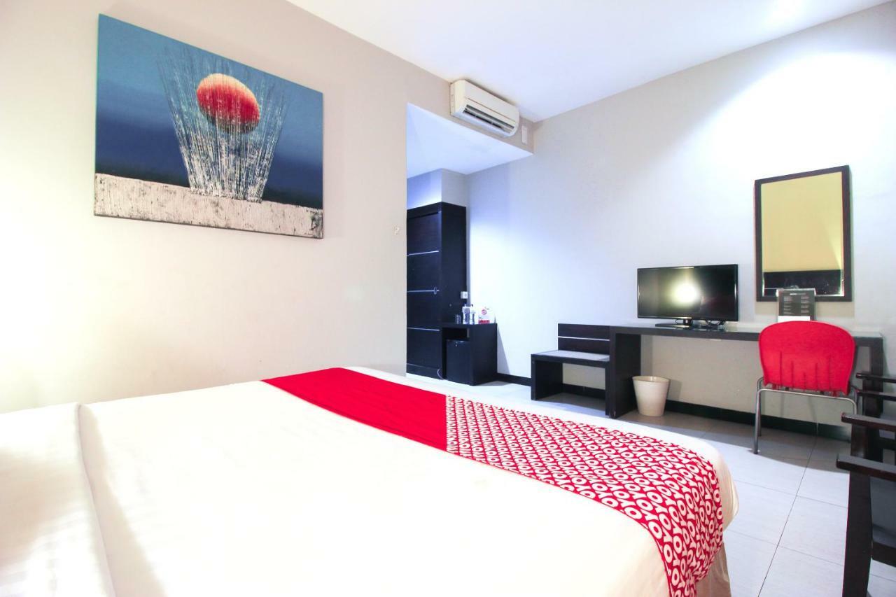 Aston Pekanbaru City Hotel Ngoại thất bức ảnh