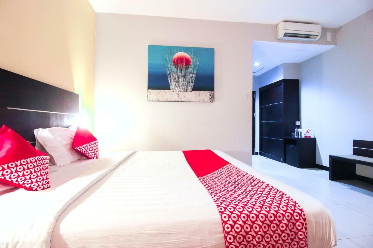 Aston Pekanbaru City Hotel Ngoại thất bức ảnh