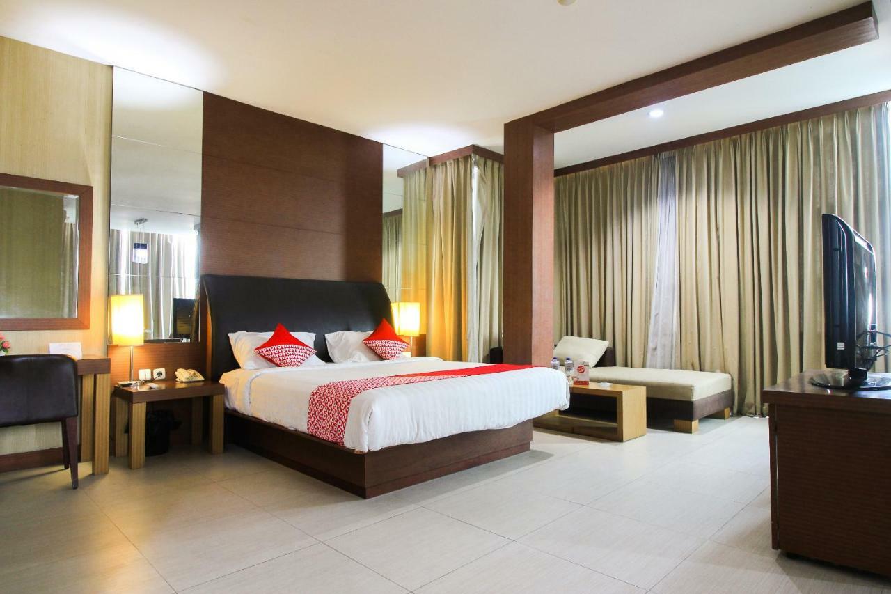 Aston Pekanbaru City Hotel Ngoại thất bức ảnh