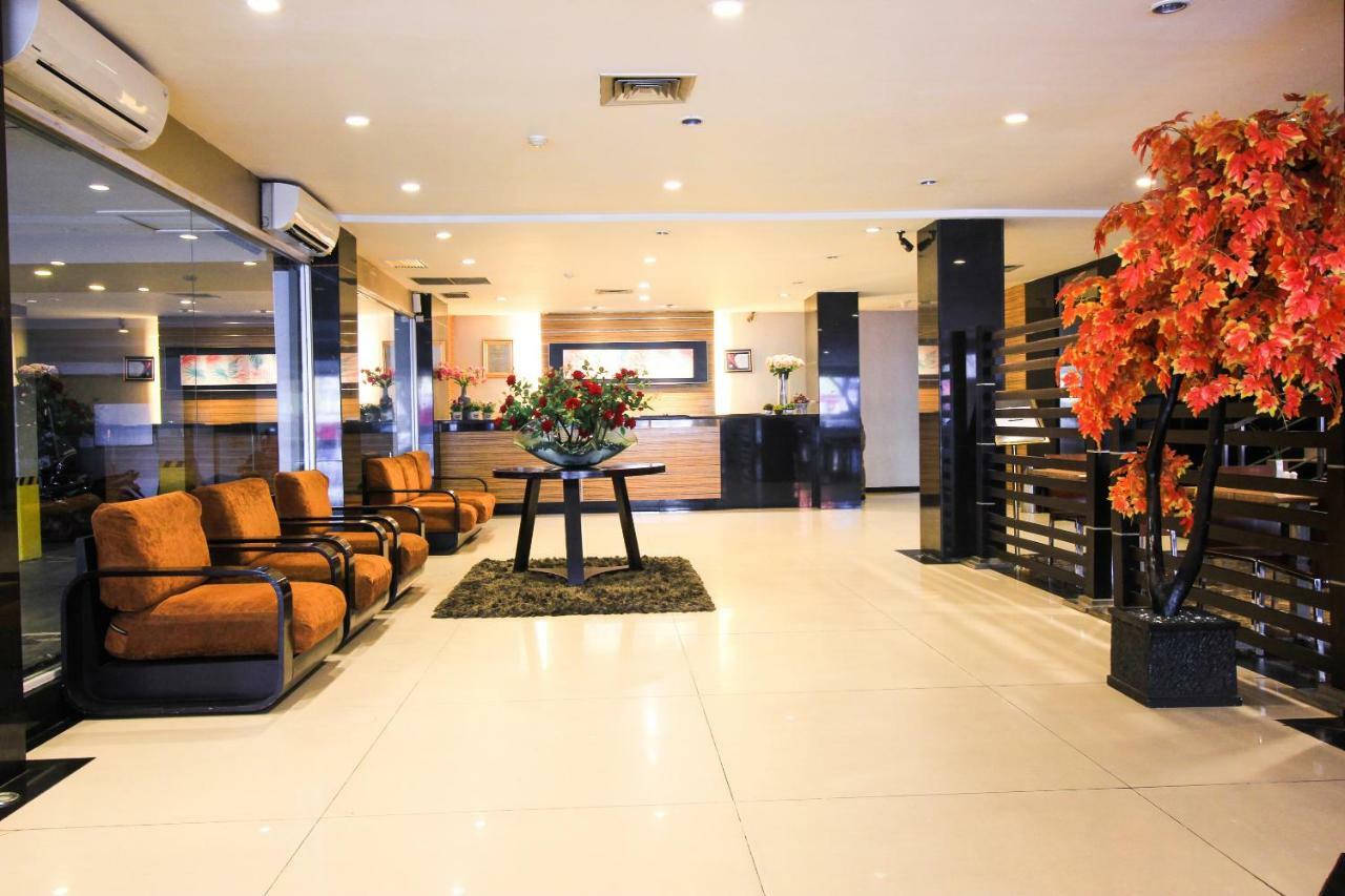 Aston Pekanbaru City Hotel Ngoại thất bức ảnh